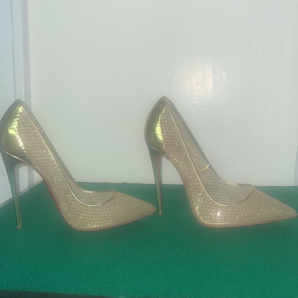 🌟NEW AUTHENTIC🌟Christian Louboutin Gold Pumps Womens Size 8 - 8.5